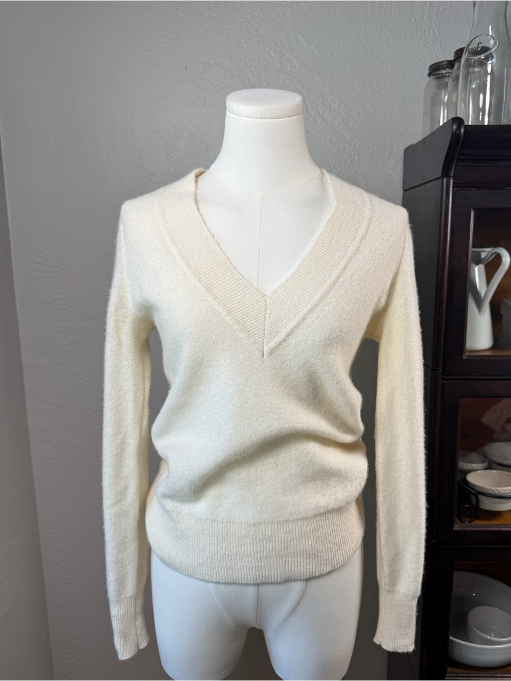 Veronica Beard 100% Cashmere V-Neck Sweater Ivory/Cream Size XS